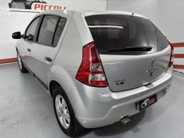 RENAULT - SANDERO 1.6 EXPRESSION 16V FLEX 4P MANUAL - 2011/2012 - PRATA - R$ 34.500,00