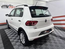 VOLKSWAGEN - FOX 1.0 MPI TRENDLINE 12V FLEX 4P MANUAL - 2016/2016 - BRANCA - R$ 55.500,00