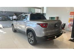 FIAT - TORO 1.3 FREEDOM T270 4X2 16V FLEX 4P AUTOMÁTICO - 2024/2025 - CINZA - R$ 138.900,00