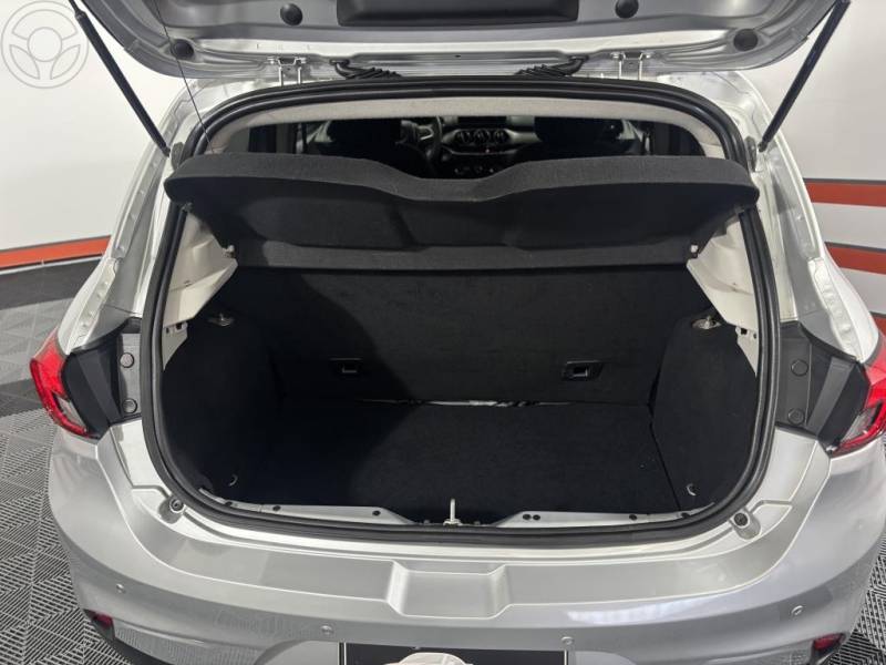 FIAT - ARGO 1.0 FIREFLY FLEX DRIVE MANUAL - 2021/2022 - PRATA - R$ 59.900,00