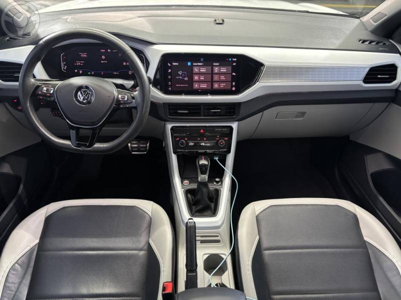 VOLKSWAGEN - T-CROSS 1.4 HIGHLINE TSI 16V FLEX 4P AUTOMÁTICO - 2021/2021 - BRANCA - R$ 112.900,00