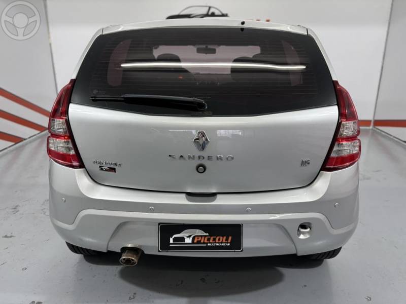 RENAULT - SANDERO 1.6 EXPRESSION 16V FLEX 4P MANUAL - 2011/2012 - PRATA - R$ 34.500,00