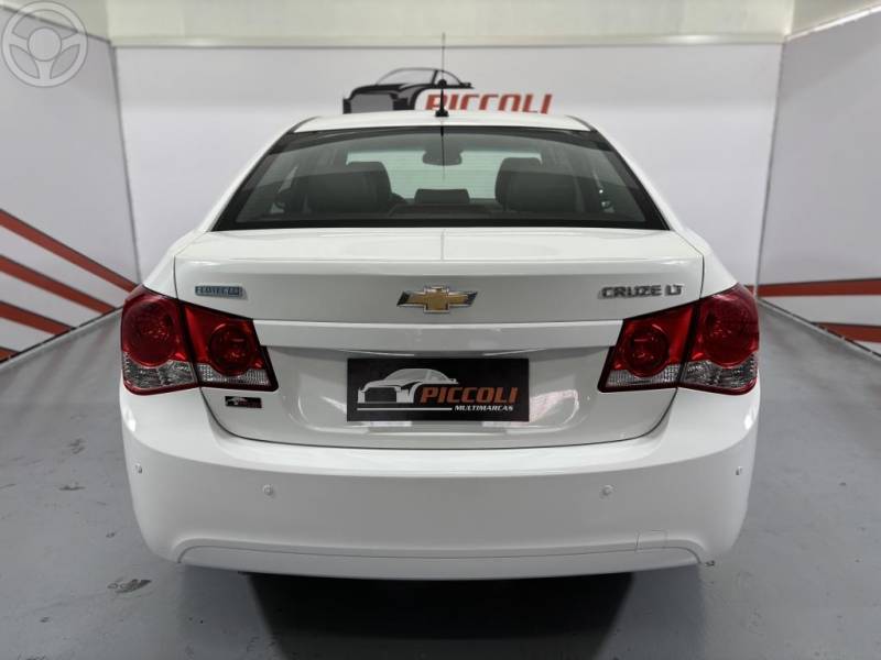 CHEVROLET - CRUZE 1.8 LT 16V FLEX 4P AUTOMÁTICO - 2014/2014 - BRANCA - R$ 63.500,00