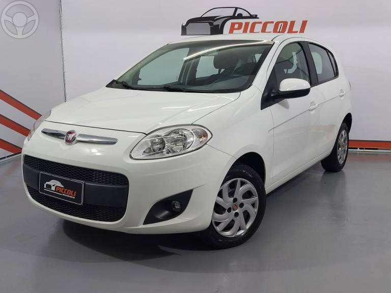 FIAT - PALIO 1.4 MPI ATTRACTIVE 8V FLEX 4P MANUAL - 2016/2017 - BRANCA - R$ 47.900,00