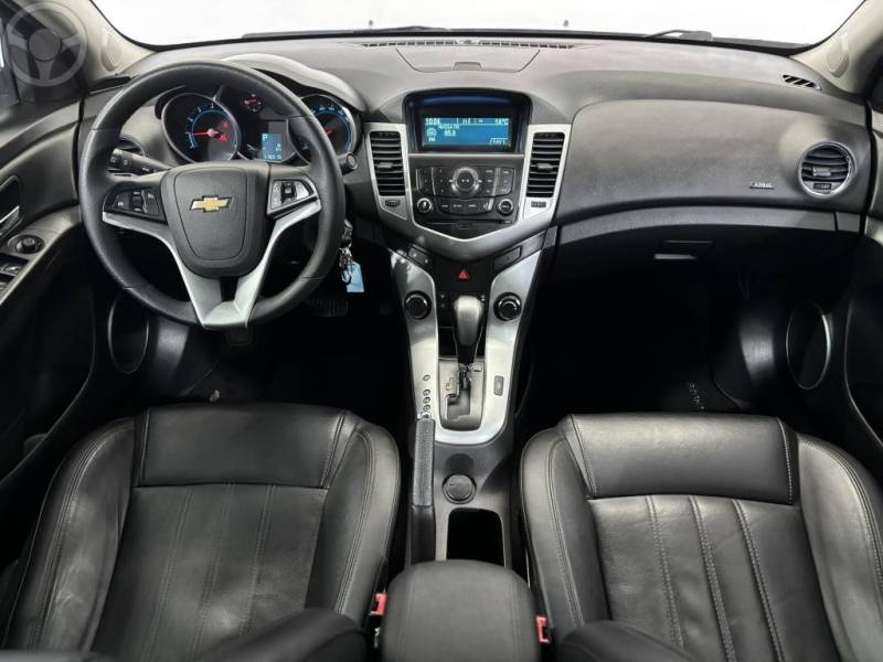 CHEVROLET - CRUZE 1.8 LT 16V FLEX 4P AUTOMÁTICO - 2014/2014 - BRANCA - R$ 63.500,00