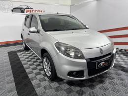 RENAULT - SANDERO 1.6 EXPRESSION 16V FLEX 4P MANUAL - 2013/2014 - PRATA - R$ 33.900,00