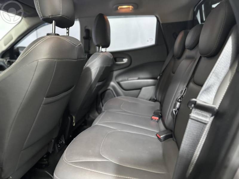 FIAT - TORO 2.0 16V TURBO DIESEL FREEDOM 4WD MANUAL - 2020/2020 - CINZA - R$ 102.900,00