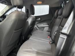 FIAT - TORO 2.0 16V TURBO DIESEL FREEDOM 4WD MANUAL - 2020/2020 - CINZA - R$ 102.900,00