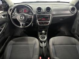 VOLKSWAGEN - VOYAGE 1.0 MI TRENDLINE 8V FLEX 4P MANUAL - 2014/2015 - BRANCA - R$ 43.900,00