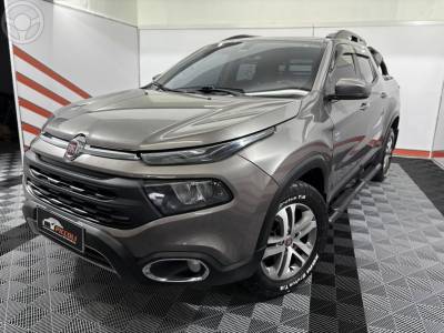 FIAT - TORO 2.0 16V TURBO DIESEL FREEDOM 4WD MANUAL - 2020/2020 - CINZA - R$ 102.900,00