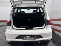 VOLKSWAGEN - FOX 1.0 MPI TRENDLINE 12V FLEX 4P MANUAL - 2016/2016 - BRANCA - R$ 55.500,00