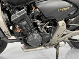 HONDA - CB 600F HORNET - 2009/2009 - PRETA - R$ 35.900,00