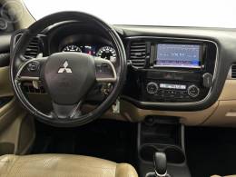 MITSUBISHI - OUTLANDER 3.0 GT 4X4 V6 24V 4P AUTOMÁTICO - 2014/2014 - BRANCA - R$ 78.900,00
