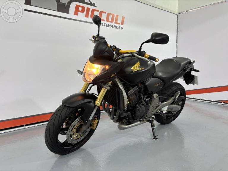 HONDA - CB 600F HORNET - 2009/2009 - PRETA - R$ 38.900,00