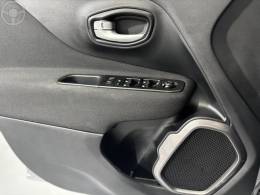 JEEP - RENEGADE 1.3 SPORT T270 16V TURBO FLEX 4P AUTOMÁTICO - 2023/2023 - PRATA - R$ 103.900,00