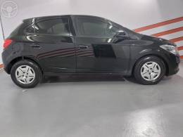CHEVROLET - ONIX 1.0 MPFI JOY 8V FLEX 4P MANUAL - 2017/2018 - PRETA - R$ 49.900,00