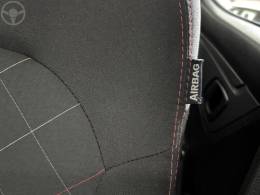 RENAULT - KWID 1.0 12V SCE FLEX ZEN MANUAL - 2023/2024 - PRATA - R$ 51.900,00