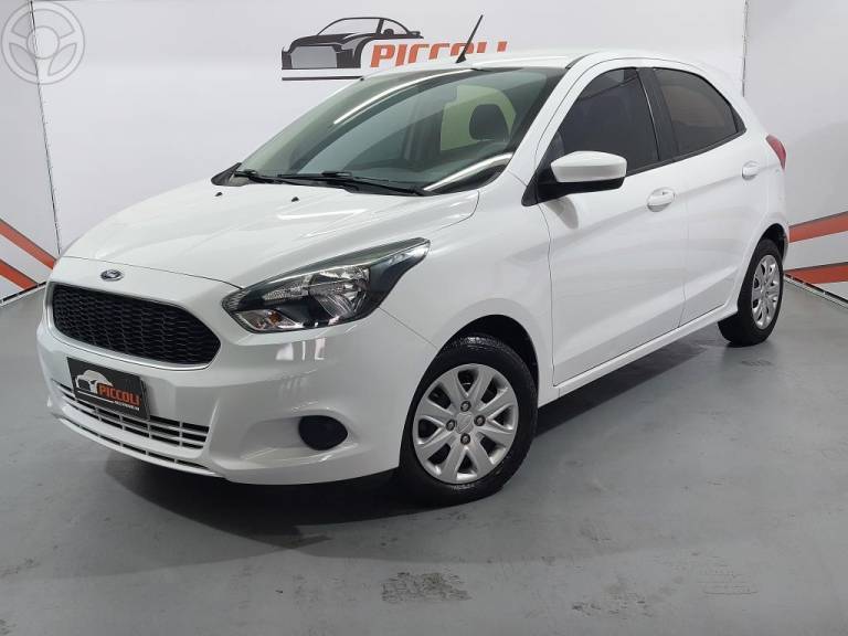 FORD - KA 1.0 SE PLUS 12V FLEX 4P MANUAL - 2017/2018 - BRANCA - R$ 43.900,00