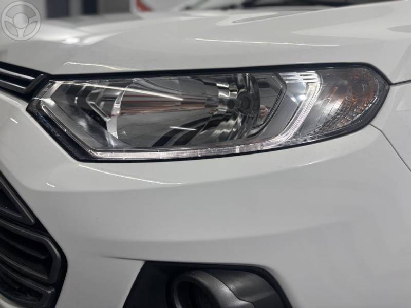 FORD - ECOSPORT 1.6 FREESTYLE 16V FLEX 4P AUTOMÁTICO - 2017/2017 - BRANCA - R$ 65.900,00