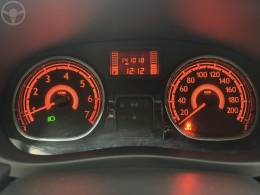 RENAULT - SANDERO 1.6 EXPRESSION 16V FLEX 4P MANUAL - 2013/2014 - PRATA - R$ 33.900,00