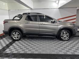 FIAT - TORO 2.0 16V TURBO DIESEL FREEDOM 4WD MANUAL - 2020/2020 - CINZA - R$ 102.900,00