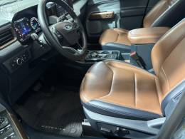 FORD - MAVERICK 2.0 LARIAT FX4 ECOBOOST AUTOMÁTICO - 2023/2023 - AZUL - R$ 175.900,00