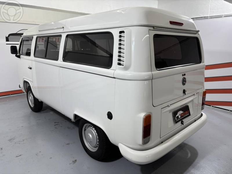 VOLKSWAGEN - KOMBI 1.4 MI STD 8V FLEX 4P MANUAL - 2009/2009 - BRANCA - R$ 69.900,00