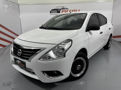 NISSAN - VERSA 1.6 16V FLEXSTART V-DRIVE PREMIUM XTRONIC - 2021/2021 - BRANCA - R$ 65.900,00
